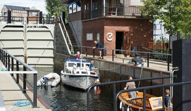 leisure boat in the Skien lock