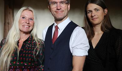 Anne Gravir Klykken, Lars Jakob Rudjord og Johanne Flottorp, jolekonsert Vest-Telemark museum Eidsborg. Anne Gravir Klykken, Lars Jakob Rudjord og Johanne Flottorp, jolekonsert Vest-Telemark museum Eidsborg.